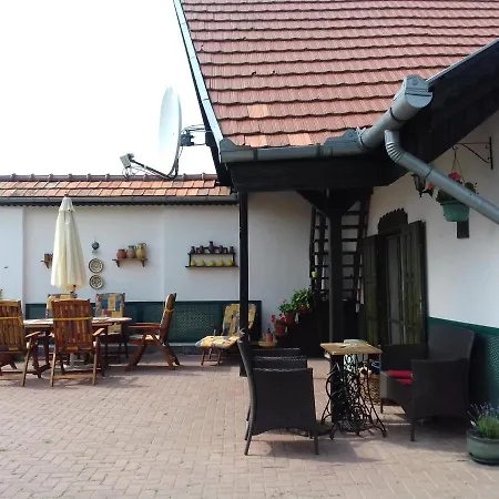 Szívünk Csücske *